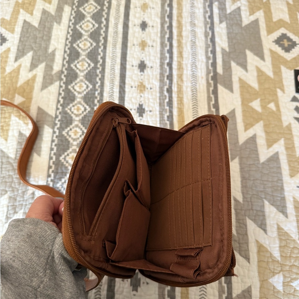 Fossil Tan Leather Messenger Bag - Picture 3 of 4